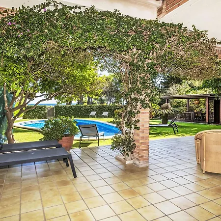 Villa Luxury B By Interhome