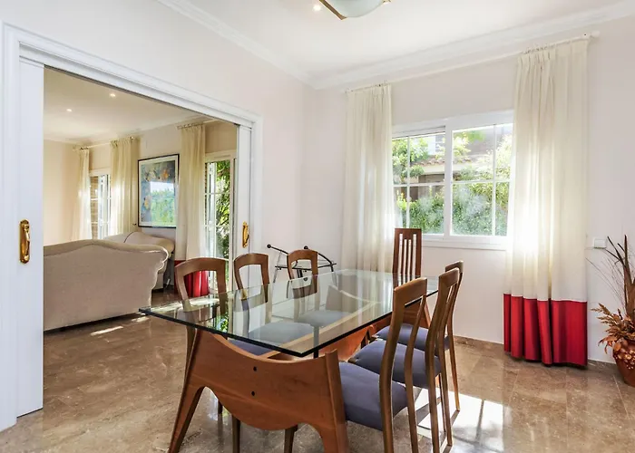 Vila Luxury B By Interhome